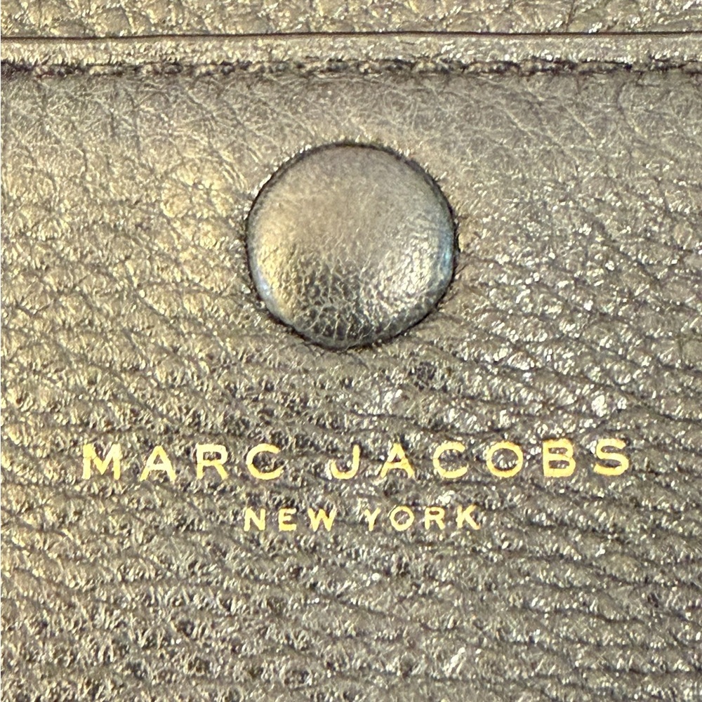 Marc Jacobs Empire City Black Pebbled Leather Crossbody with Gold Chain EUC - Picture 6 of 12